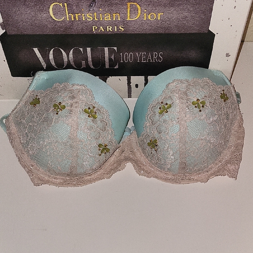 Victoria's Secret Dream Angles Blue and Cream Lace Bra with Underwire Support